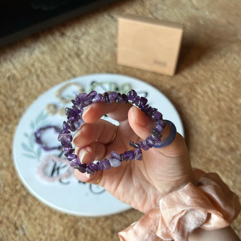 Set of 8 bracelets and 10 rings Natural Crystal Chakra Gemstone Crystal Chip.